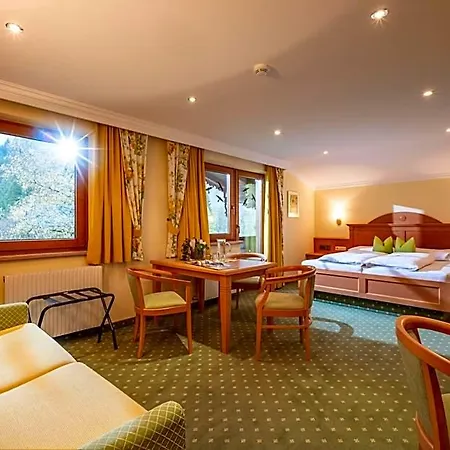 Hotel Garni Erler 3*