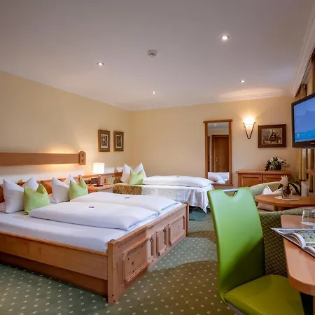 加尼埃勒尔旅馆 酒店