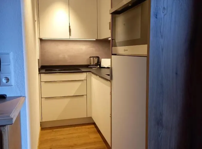 Hotel Garni Erler 3*